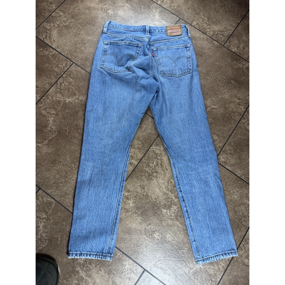 Levi's 501 Women's 26x28 Button Fly Skinny Leg Big E Light Washed Distressed - Picture 8 of 13